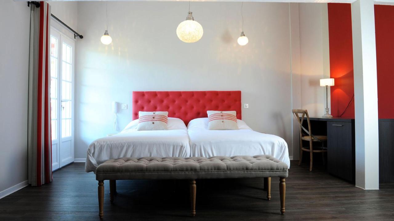 Hotel Agian Itxassou Eksteriør bilde